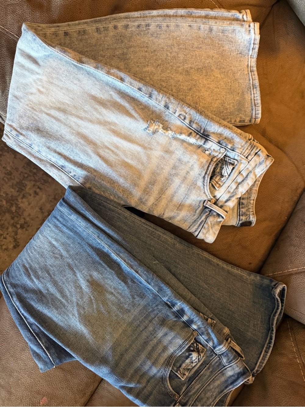 Buckle Women's Bootcut Jeans Duo in Light Blue and Medium Blue